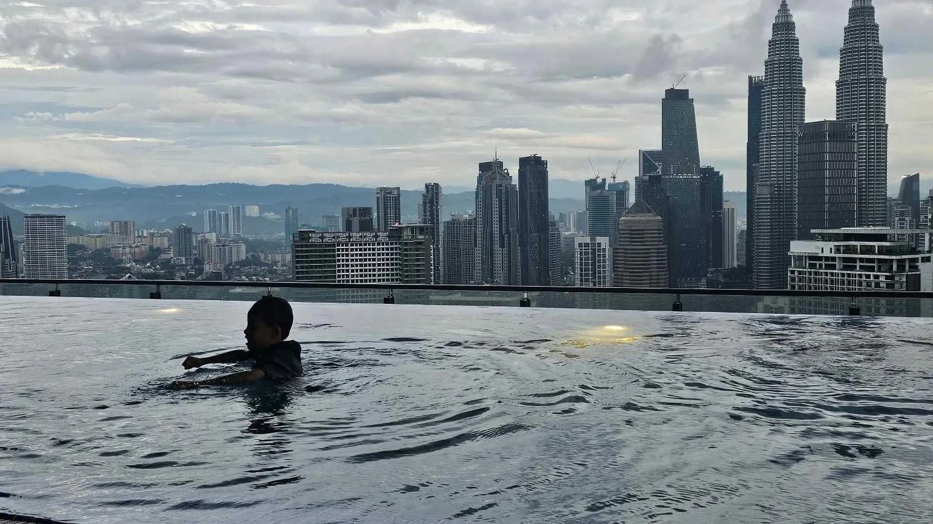 Lejlighed Colony Infinitum Suites Kuala Lumpur By Kamrul