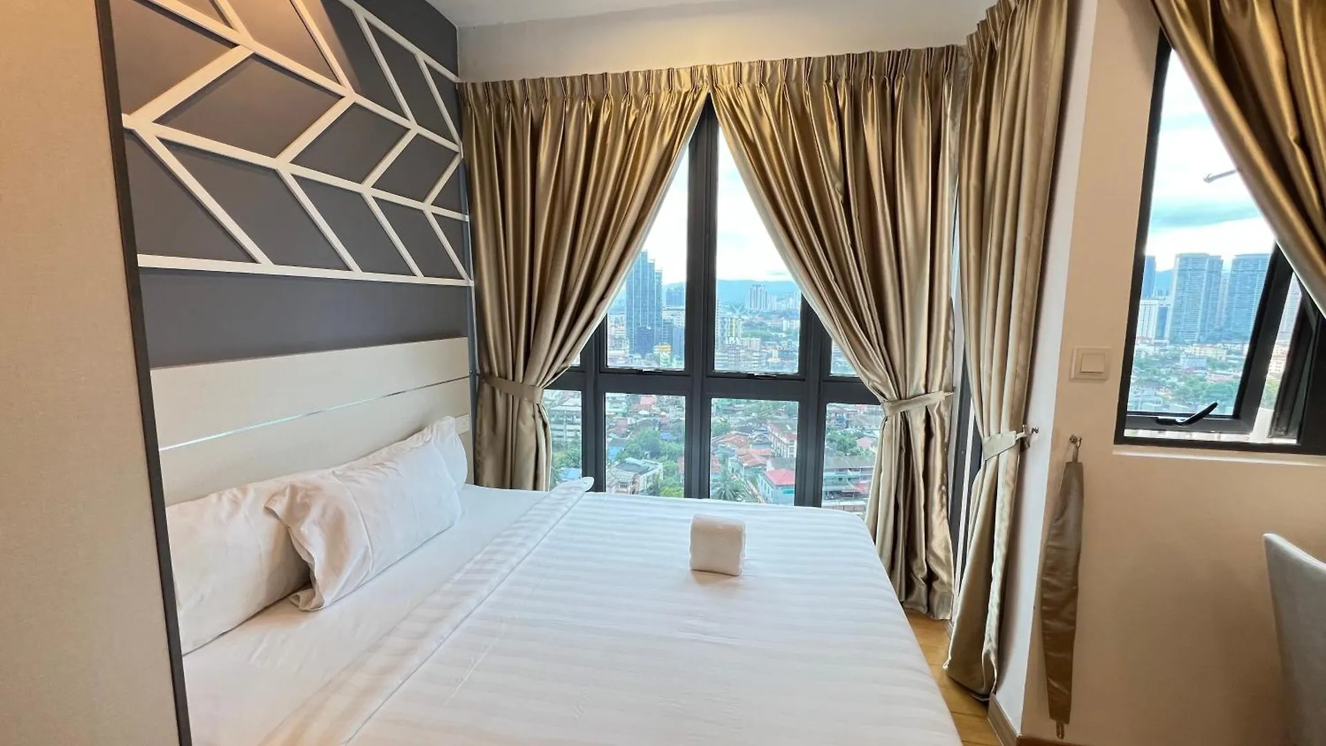 Colony Infinitum Suites Kuala Lumpur By Kamrul شقة